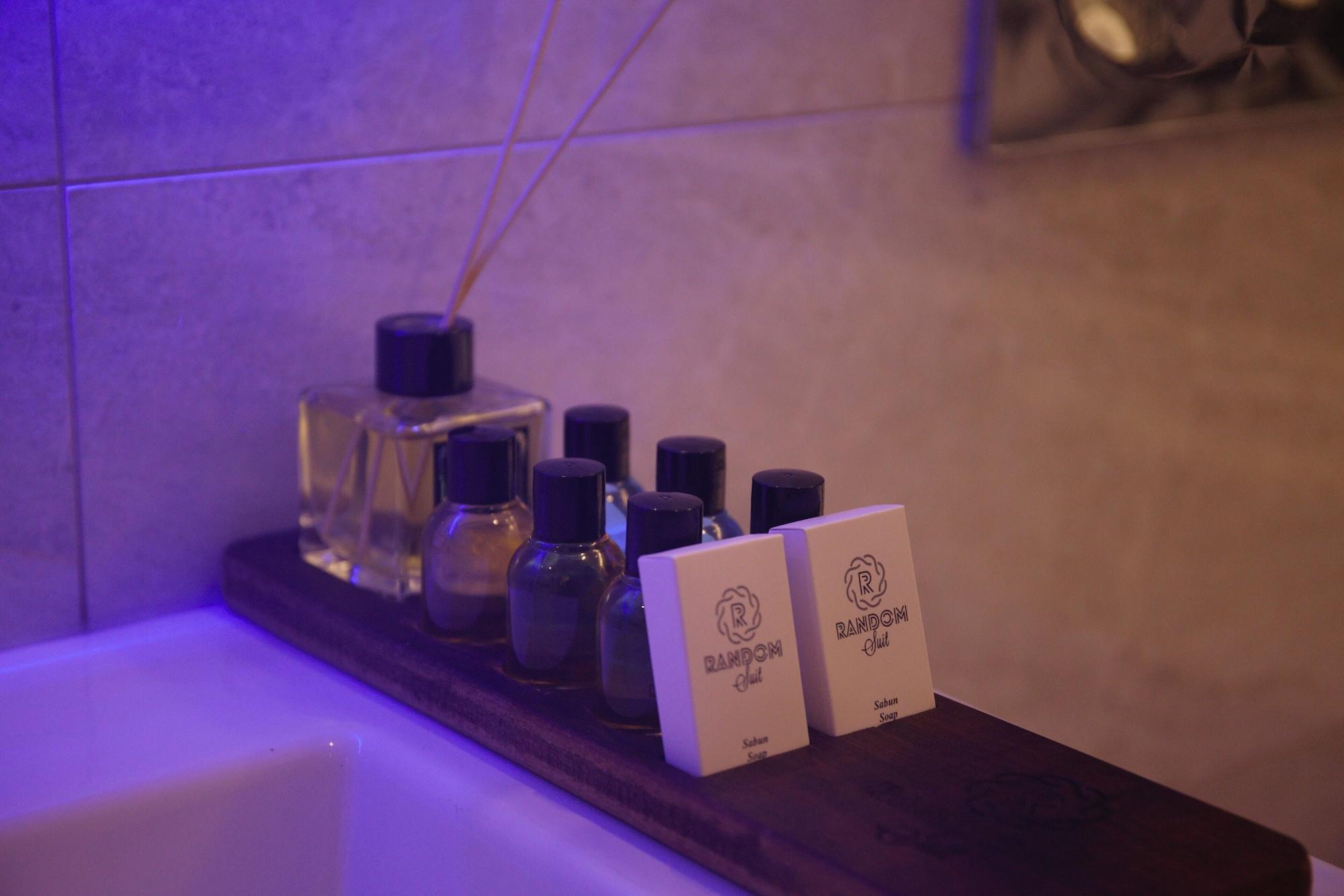 Random Suit Otel اسطنبول المظهر الخارجي الصورة